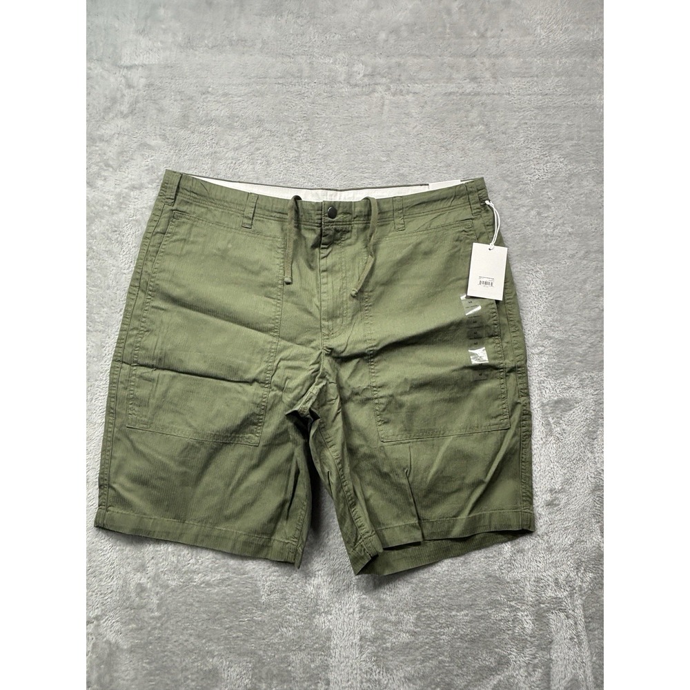 Free Assembly Utility Pocket Shorts Men's‎ Size 40 Green NWT